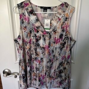 NWT 89th & Madison Sleeveless Top